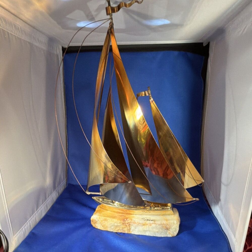 Large 1970s DeMott Brutalist Golden Ketch Sailboat Sculpture – Brass on Marble
